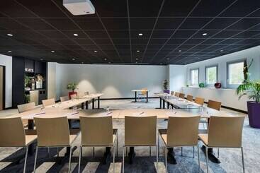 هتل Mercure Paris La Defense