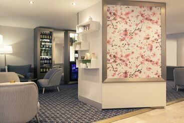 هتل Mercure Paris Montparnasse Raspail