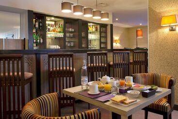 هتل Mercure Vichy Thermalia