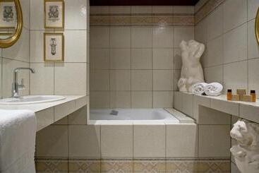 هتل Relais Du Bois Saint Georges   Hôtel De Charme