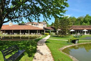 هتل Relais Du Bois Saint Georges   Hôtel De Charme