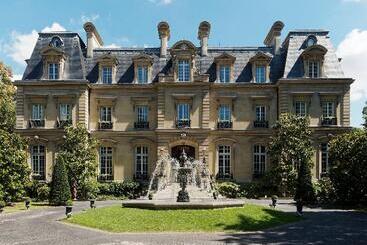 Hotel Saint James Paris   Relais & Chateaux