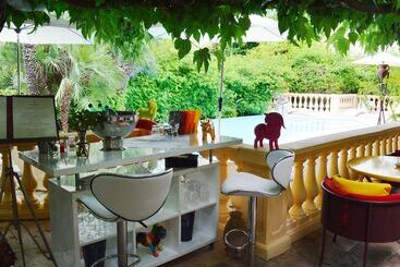 酒店 Hôtel La Villa Sainte Valérie Adults Only