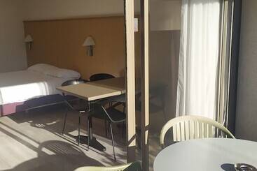 هتل Thalazur Antibes   & Spa