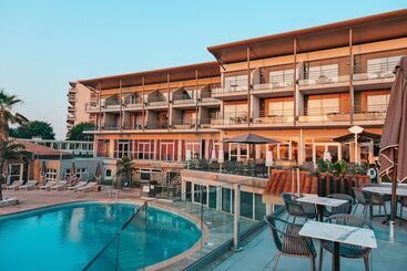 هتل Thalazur Antibes   & Spa