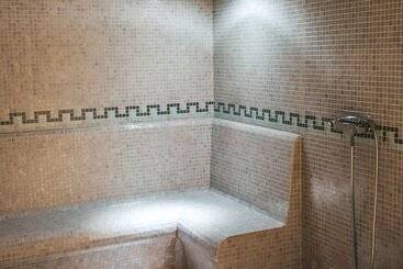 هتل Thalazur Antibes   & Spa