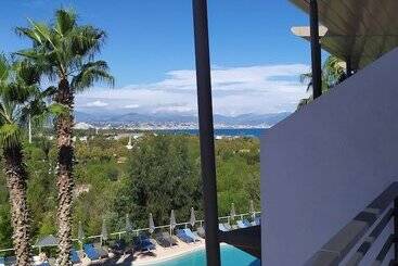هتل Thalazur Antibes   & Spa