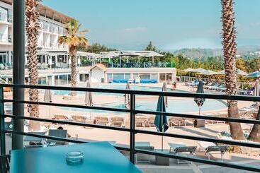 هتل Thalazur Antibes   & Spa