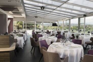 هتل Thalazur Antibes   & Spa
