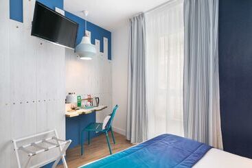 The Deck Hotel By Happyculture