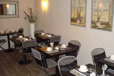 هتل The Originals Boutique, Hôtel Rocafortis, Rochefort