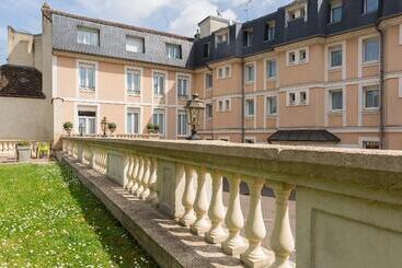 The Originals City, Archotel, Sens