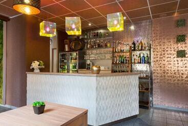 The Originals City, Archotel, Sens
