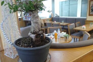 هتل The Originals City, Hôtel Galaxie, Nice Aéroport