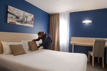 هتل The Originals City, Tabl Hôtel, Cambrai