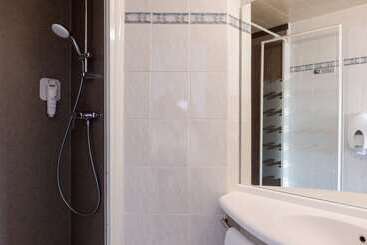 هتل The Originals City, Tabl Hôtel, Cambrai