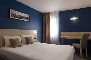 هتل The Originals City, Tabl Hôtel, Cambrai