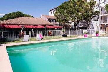 هتل Hôtel Le Relais Des Brasseurs   Aubagne