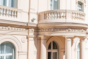 هتل Vendome