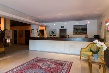 هتل Villa Borghese, The Originals Relais