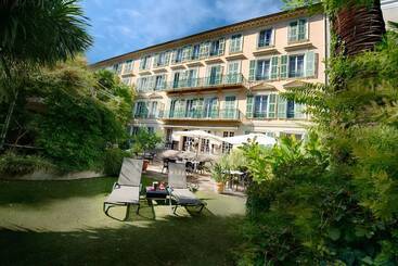 هتل Villa Victoria
