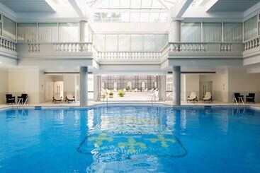 هتل Waldorf Astoria Versailles   Trianon Palace