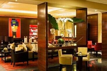 هتل Warwick Paris