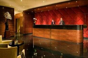 هتل Warwick Paris