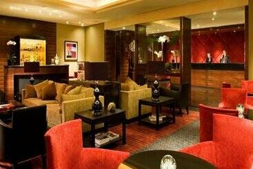 هتل Warwick Paris