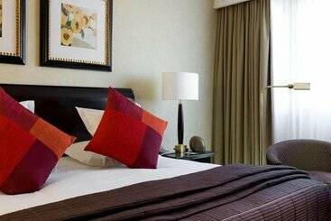 هتل Warwick Paris