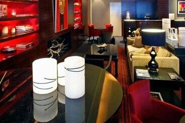 هتل Warwick Paris