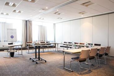Novotel Marseille Est Porte D Aubagne