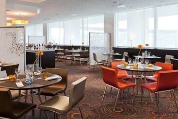 Novotel Paris La Defense Esplanade