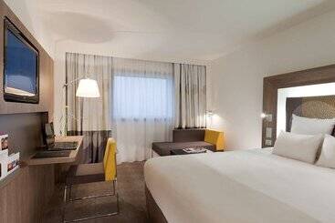 Novotel Paris La Defense Esplanade