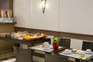 اقامتگاه Best Western  Au Trocadero