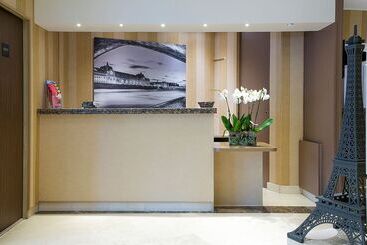 اقامتگاه Best Western  Au Trocadero