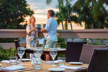 استراحتگاه Novotel Nadi