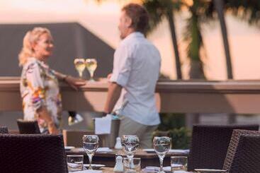استراحتگاه Novotel Nadi