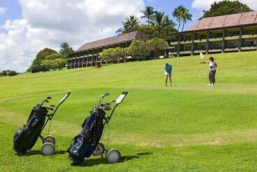 استراحتگاه Novotel Nadi