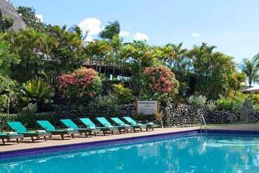 استراحتگاه Novotel Nadi