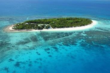 Nakelo Treasure Island Resort & Spa