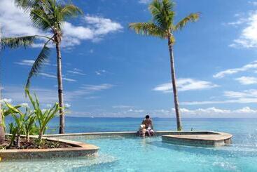 Nakelo Treasure Island Resort & Spa