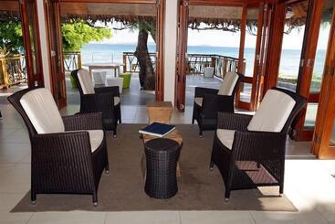 Nakelo Treasure Island Resort & Spa