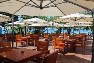 Nakelo Treasure Island Resort & Spa