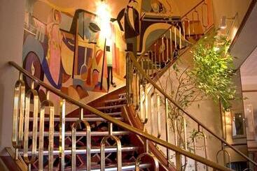 Cairndale Hotel & Spa