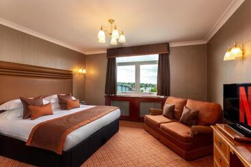 Cairndale Hotel & Spa