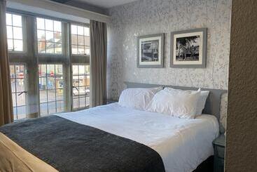 Cromwell Lodge Hotel By Greene King Inns
