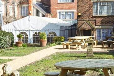 Cromwell Lodge Hotel By Greene King Inns