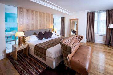هتل Abode Canterbury