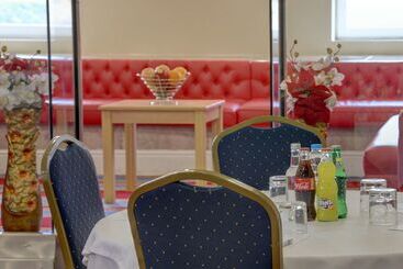 هتل Best Western Greater London
